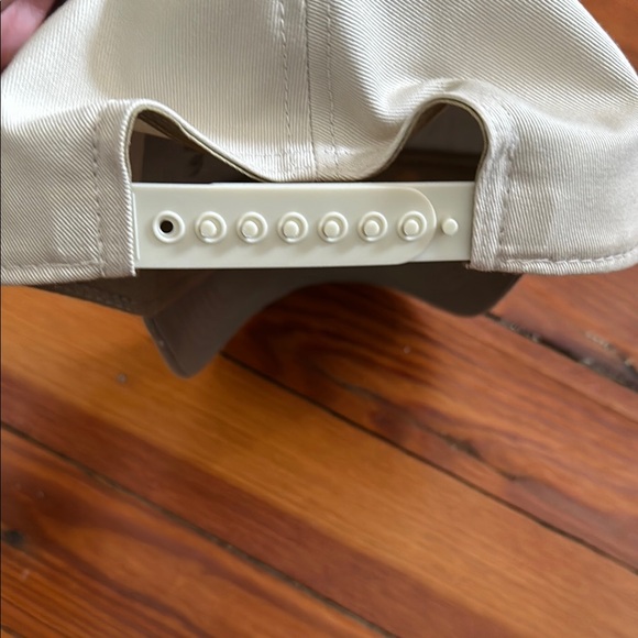 Siegelman Stable hat - Picture 3 of 6